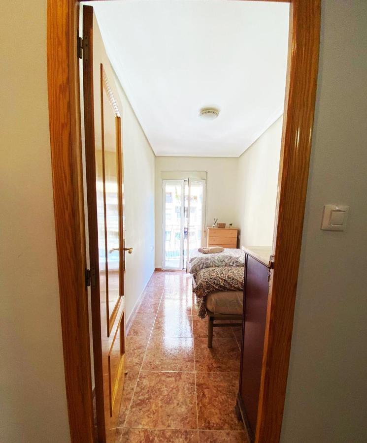 Rooms In Valencia Great Location In Shared Apartment Экстерьер фото